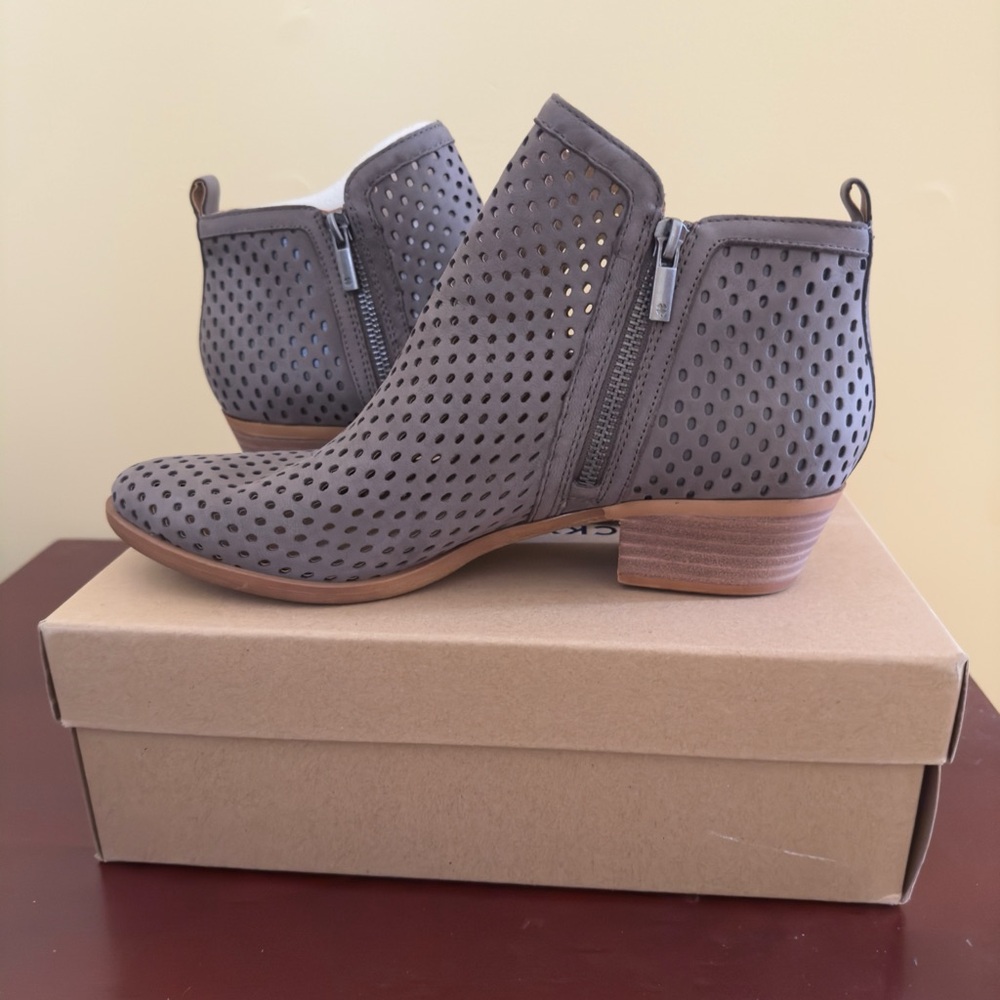 Brand new never worn Lucky Brand Booties